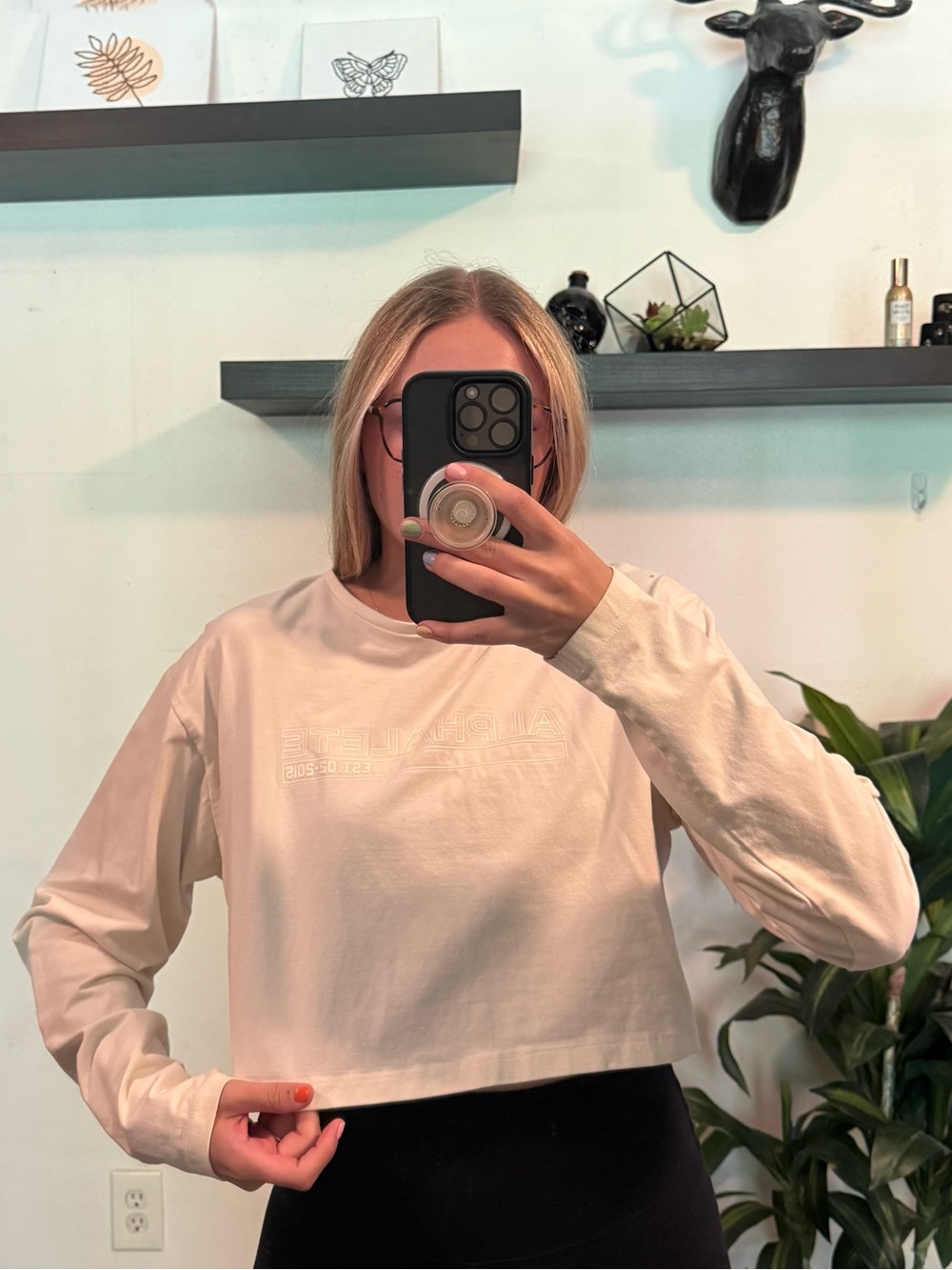 Alphalete Cream Cropped Long Sleeve Tee